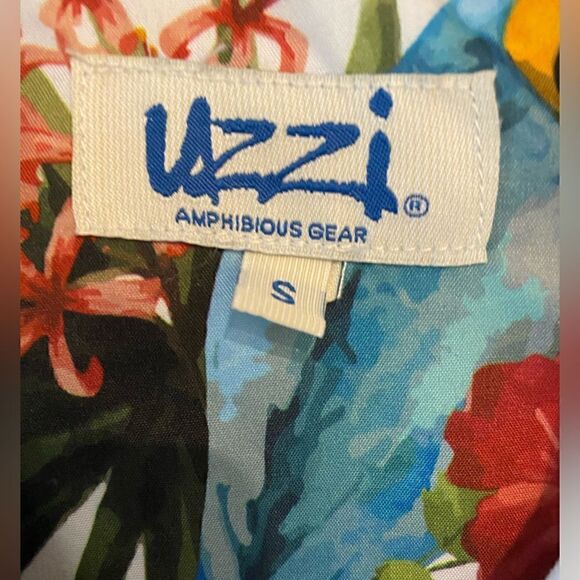 Uzzi Sz M White Red Parrot Print Amphibious Gear Aloha Button Up Collar Shirt - Picture 5 of 6